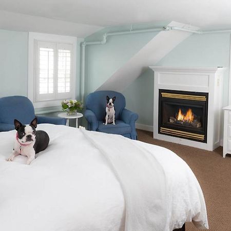 Vineyard Square Hotel And Suites Edgartown Extérieur photo