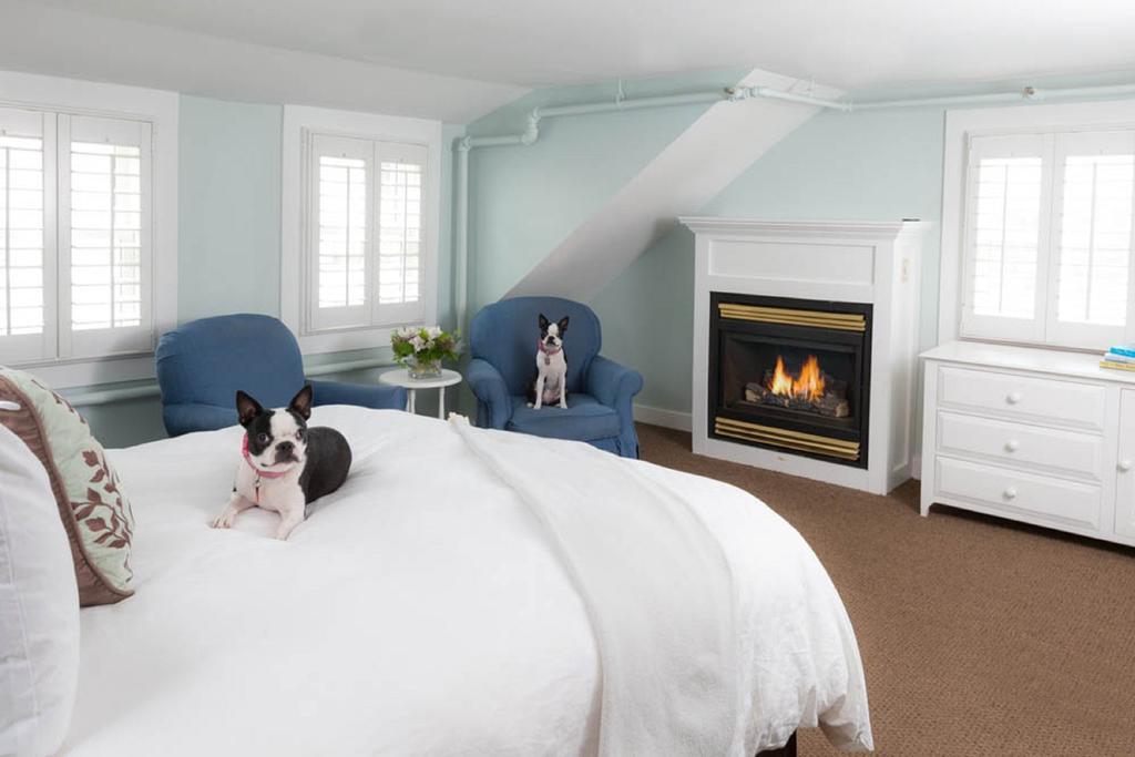 Vineyard Square Hotel And Suites Edgartown Extérieur photo