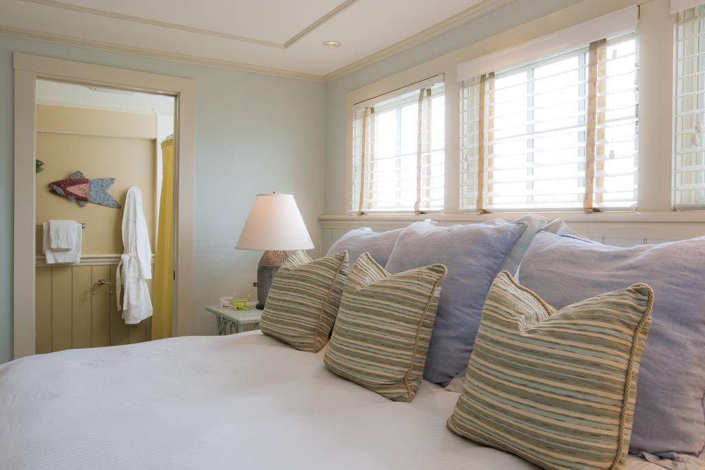 Vineyard Square Hotel And Suites Edgartown Chambre photo