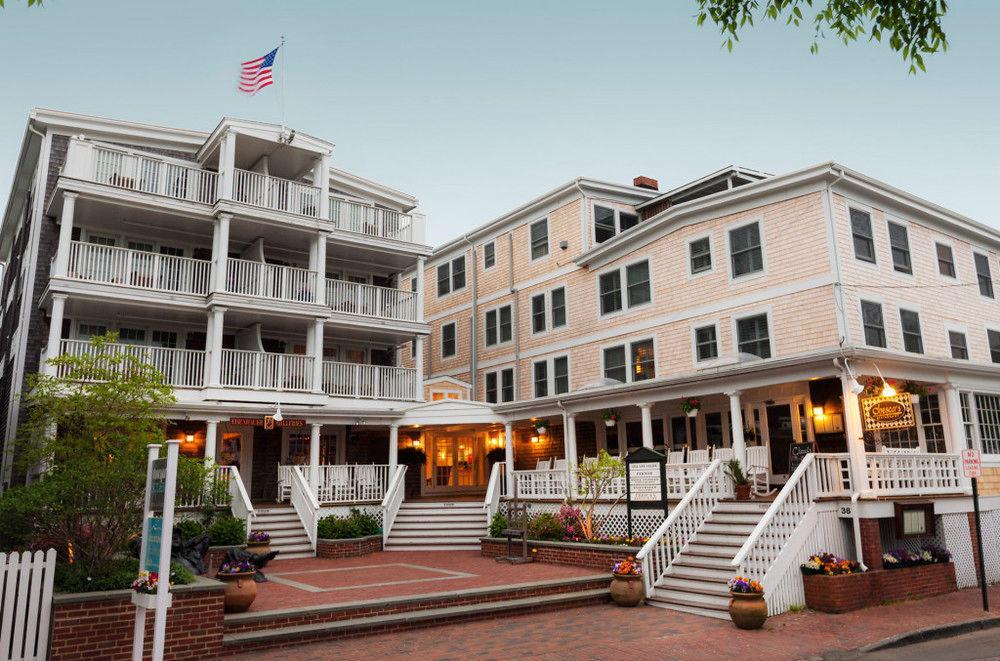 Vineyard Square Hotel And Suites Edgartown Extérieur photo
