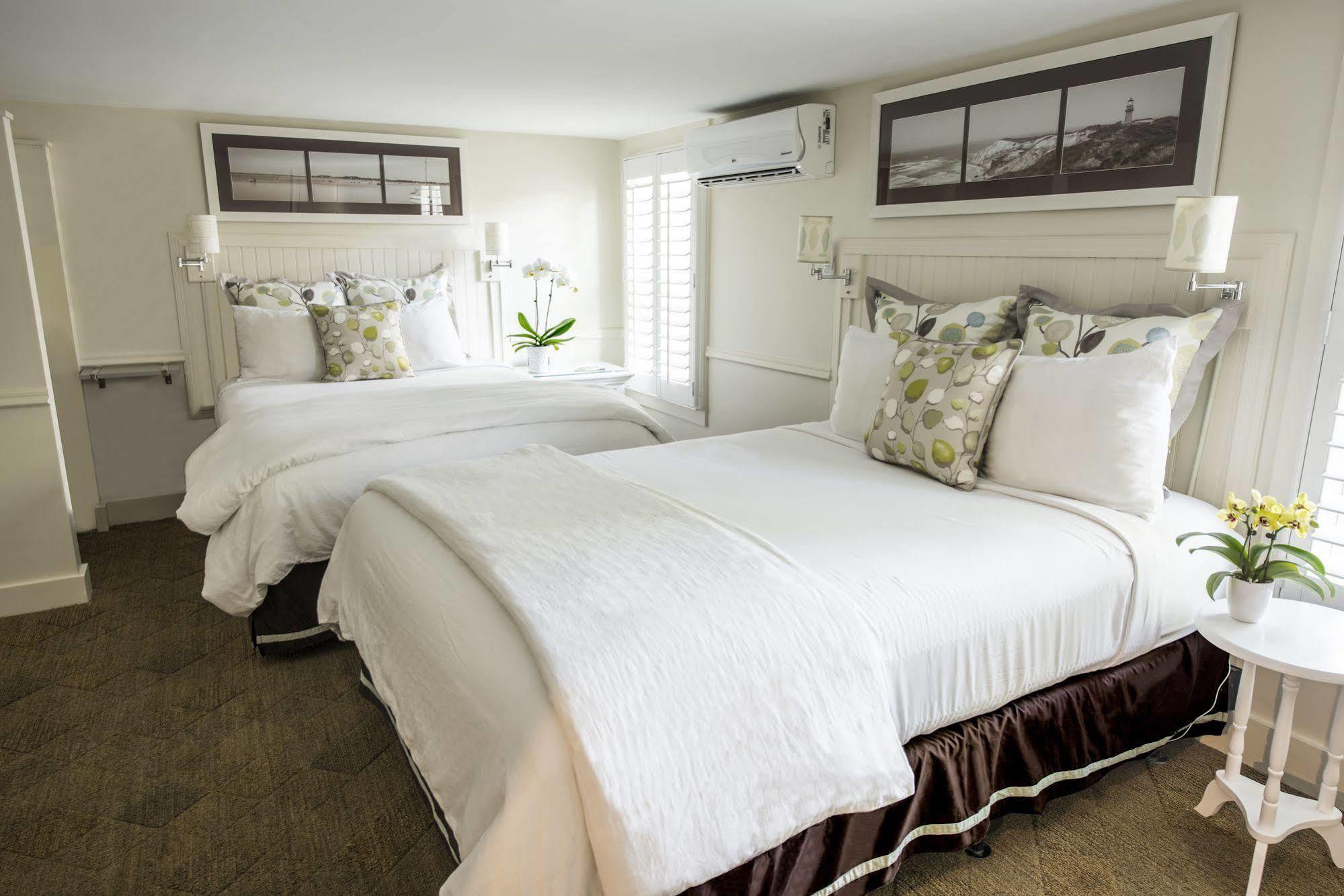 Vineyard Square Hotel And Suites Edgartown Extérieur photo