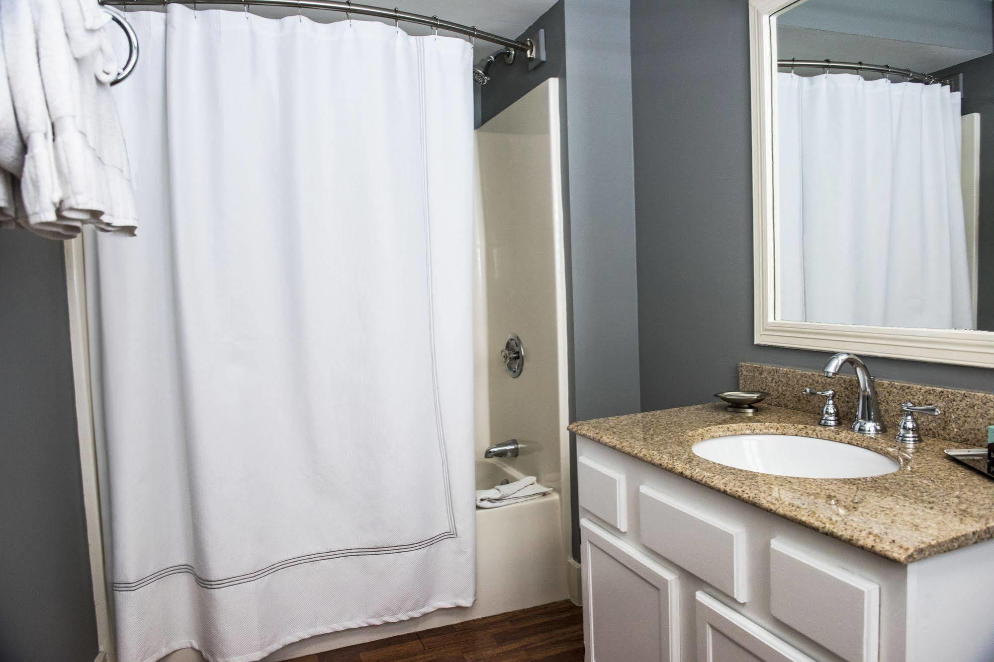 Vineyard Square Hotel And Suites Edgartown Extérieur photo