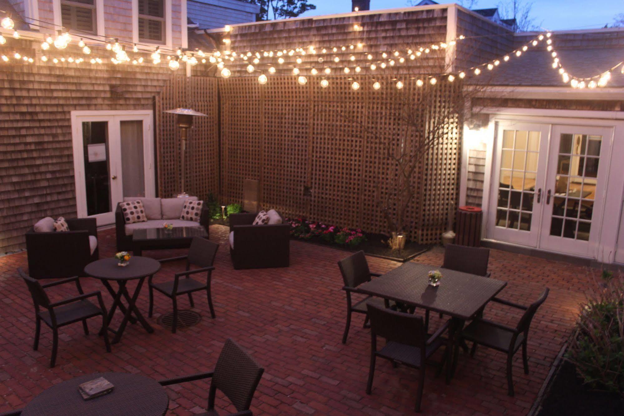 Vineyard Square Hotel And Suites Edgartown Extérieur photo