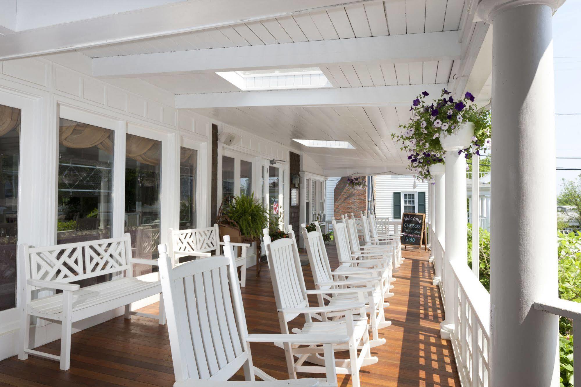Vineyard Square Hotel And Suites Edgartown Extérieur photo